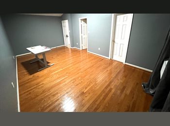 Roomgo US - Master Bedroom with Private Bathroom & Walk-In Closet for Rent – Bowie, MD, Bowie - $1,000 pm