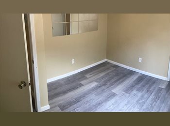 Roomgo US - Fort Walton Room for Rent, Fort Walton Beach - $800 pm