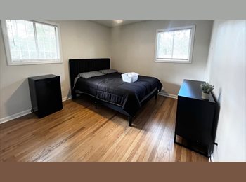 Roomgo US - First Week Free. Room For Rent. Near Airport, Riverdale - $750 pm