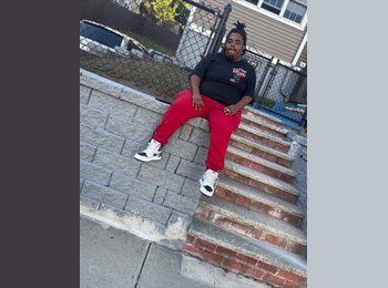 Roomgo US - Davina - 28 - Dorchester