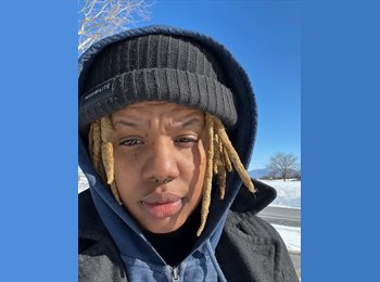 Roomgo US - Aaronia - 27 - Los Angeles