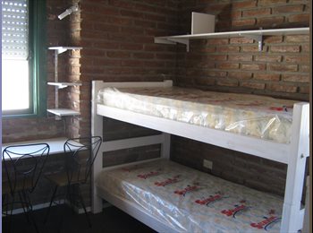 Roomgo AR - RESIDENCIA ESTUDIANTIL para damas, Rosario - AR$ 179.000 pm