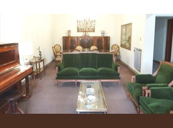 Roomgo AR - Mendoza Roommate Fte. Plaza Independencia, solo Senoritas., Mendoza - AR$ 200.000 pm