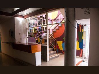 Roomgo AR - Casa Independencia - Habitacion doble para Hombre con baño privado, Córdoba - AR$ 350.700 pm