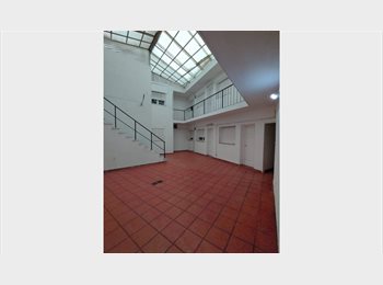 Roomgo AR - Habitación compartida para hombre con baño privado, Córdoba - AR$ 237.400 pm