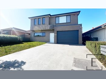 Roomgo AU - Modern Studio Available NOW. All Bills included!!, Oatlands - $495 pw