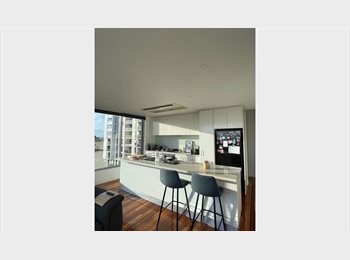 Roomgo AU - Room with private bathroom DONCASTER, Forest Hill - $300 pw