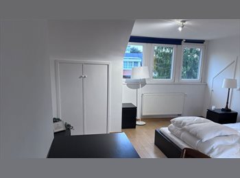 Appartager BE - Chambre spacieuse et lumineuse, avec salle-de-bain privative. Big room with private bathroom., Watermael Boitsfort - Watermaal Bosvoorde - 600 € pm