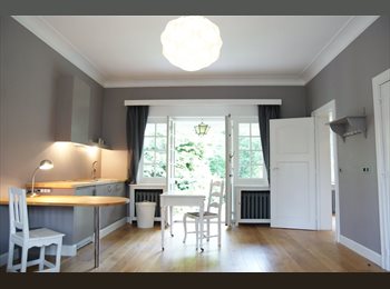 Appartager BE - Furnished flat with balcony - Montgomery/EEC, Woluwe Saint Pierre - Sint Pieters Woluwe - 850 € pm