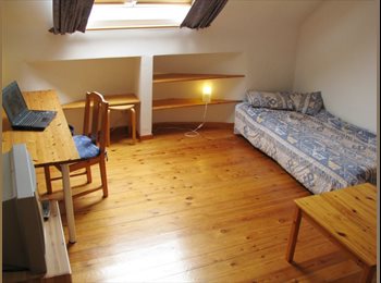 Appartager BE - Room for internship/stagiare/young professionals, Anderlecht - 680 € pm