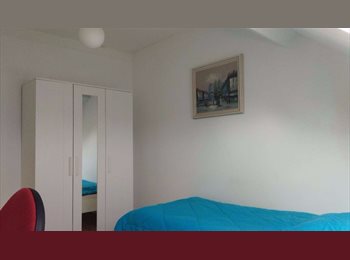 Appartager BE - room for stagiaire, Etterbeek - 570 € pm