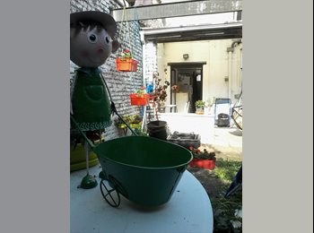 Appartager BE - Adorable maison, avec Jardin cherche  2 colocs, sympas!!!, Anderlecht - 500 € pm