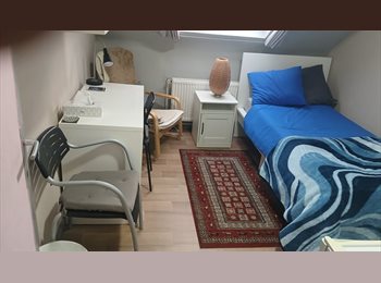 Appartager BE - 2 Belles petites chambres pour étudiants, Anderlecht - 530 € pm