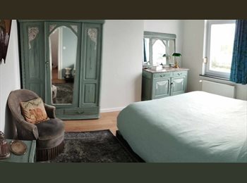 Appartager BE - Logement 3 pièces avec salle de bain privée, Braine-l'Alleud - 800 € pm