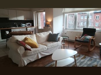 Appartager BE - Chambre double et meublée dans un appartement cosy à partager - Woluwe Saint-Lambert (sud Bruxelles), Woluwe Saint Lambert - Sint Lambrechts Woluwe - 600 € pm