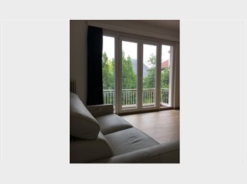 Appartager BE - Chambre + SDB privée, Uccle-Ukkel - 600 € pm