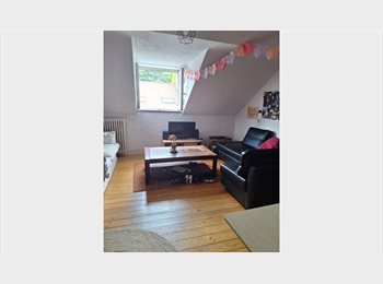 Appartager BE - Apart séparé au 3 ièm étage d'une maison unifamilale, Uccle-Ukkel - 800 € pm