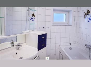 Appartager BE - Colocationde 7 chambres à proximité des hôpitaux, La Louvière - 620 € pm
