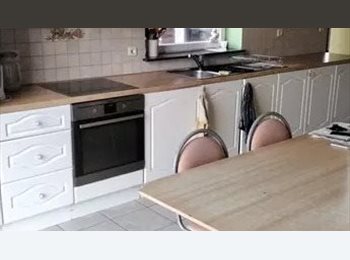 Appartager BE - Charmante maison en campagne, Merbes-le-Château - 600 € pm