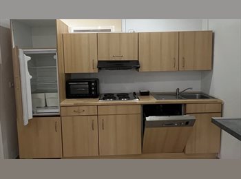 Appartager BE - Studio privé à 7 min de Marie Curie et 9 min de l’aéroport de Charleroi, Charleroi - 650 € pm