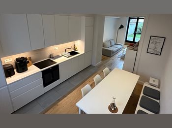 Appartager BE - 1 chambre meublée avec douche privative dans une colocation, Uccle-Ukkel - 675 € pm