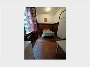 Roomgo BR - Quarto individual de solteiro, Santa Teresa - R$ 950 Por mês