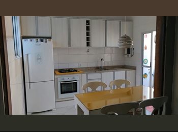 Roomgo BR - Quarto na Praça da República em São Paulo. , São Paulo SP - R$ 950 Por mês