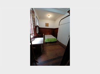 Roomgo BR - QUARTO PRIVATIVO EM SANTA TERESA, Santa Teresa - R$ 950 Por mês