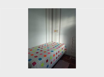Roomgo BR - Vagas femininas, Porto Alegre - R$ 850 Por mês
