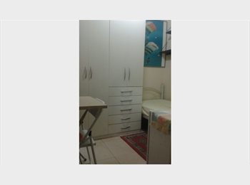 Roomgo BR - TIJUCA QUARTO INDIVIDUAL PRÓX.GAFREE GUINLE- 1.200,00, Rio Comprido - R$ 1.200 Por mês