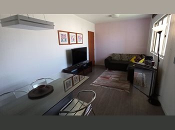 Roomgo BR - VAGA de DORMIT MOB. C/TV DIG - PRÓX.BOTICÁRIO-UFPR--Academ. Policia GUATUPÊ,  EM SÃO JOSÉ DOS PINHAI, Curitiba - R$ 980 Por mês