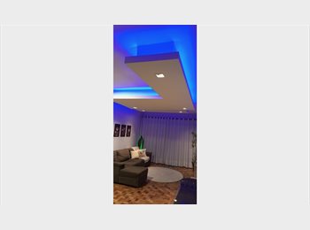 Roomgo BR - DORMIT. MOBIL. , Curitiba - R$ 2.100 Por mês