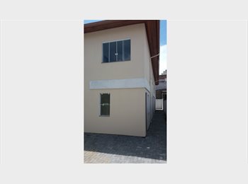 Roomgo BR - Kitinete sem condomínio no Centro de Florianópolis próximo ao IFSC da Av. Mauro Ramos, Florianópolis - R$ 1.390 Por mês