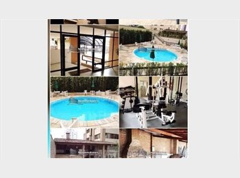 Roomgo BR - Quarto dos fundos pequeno na Vila olimpia, Moema - R$ 850 Por mês