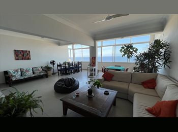 Roomgo BR - Maravilhoso apartamento frente ao mar em Leme - Quartos para alugar !, Leme - R$ 3.000 Por mês