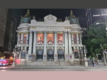 Roomgo BR - Apt inteiro no Coração do Centro / Cinelândia, Rio de Janeiro RJ - R$ 2.340 Por mês
