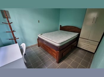 Roomgo BR - Suíte externa entrada independente, Carapicuíba - R$ 1.400 Por mês