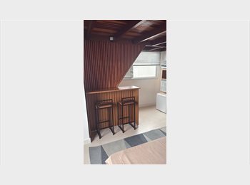 Roomgo BR - Quarto entrada individual na Barra da tijuca posto 2 praia, Itanhangá - R$ 2.900 Por mês