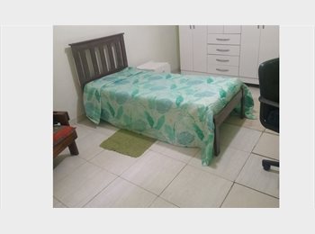 Roomgo BR - ALUGA QUARTO PARA RAPAZES ESTUDANTE, Maracanã - R$ 1.250 Por mês