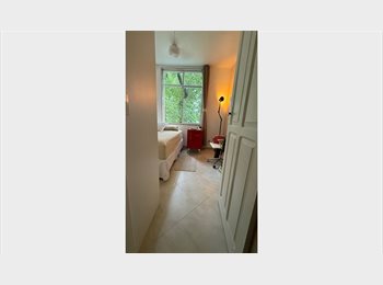 Roomgo BR - Alugo Quarto em Copacabana (Posto 2), Leme - R$ 2.800 Por mês