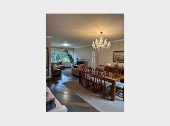 Roomgo BR - Alugo quarto para moças, Bela Vista - R$ 2.000 Por mês