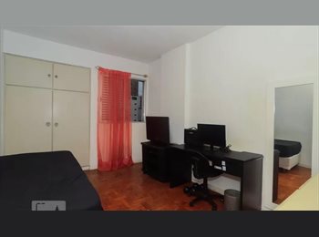 Roomgo BR - Quarto Privativo PUC, Perdizes - R$ 1.800 Por mês