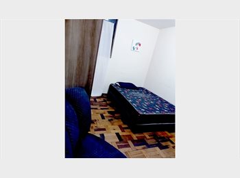 Roomgo BR - 900, Curitiba - R$ 900 Por mês