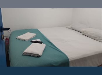 Roomgo BR - Quarto Duplo - Vila Congonhas, Campo Belo - R$ 1.400 Por mês