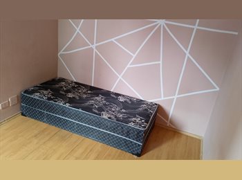 Roomgo BR - alugo quarto prox. shop plaza sul/carrefour vl saude, Saúde - R$ 700 Por mês