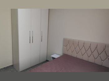 Roomgo BR - ambiente seguro e organizado, Curitiba - R$ 1.350 Por mês