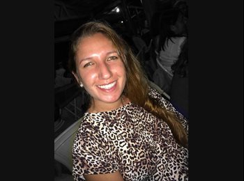 Roomgo BR - ANA PAULA - 41 - Curitiba