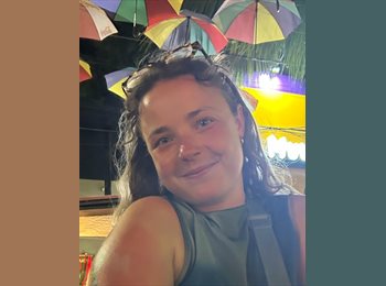 Roomgo BR - Léonie - 25 - Maracanã