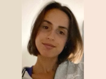 Roomgo BR - Emily - 28 - Glória