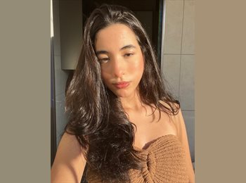 Roomgo BR - Isabela - 18 - Maracanã